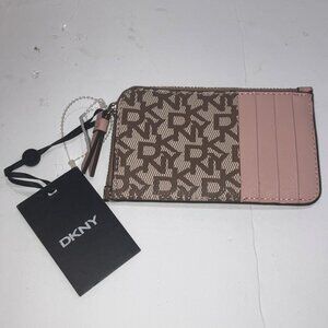 DKNY Bryant Park Zip Wallet Card Holder NWT